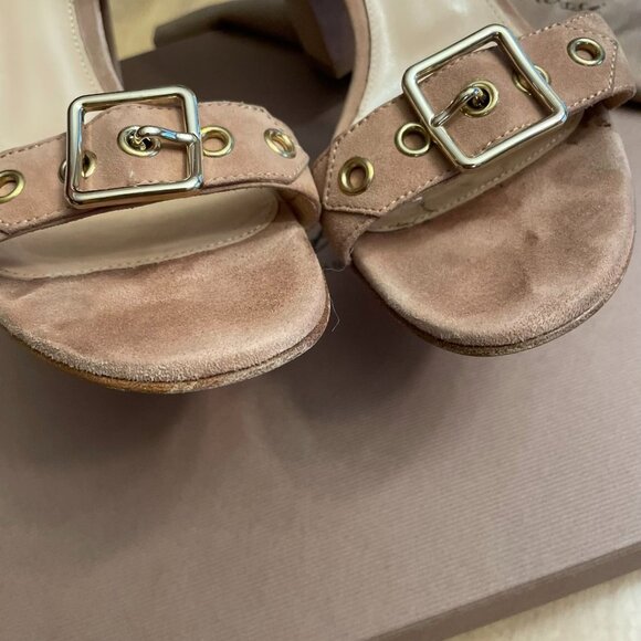 Gianvito Rossi Hayes Buckle Detail Heels Size 7.5 Tan - Picture 6 of 11